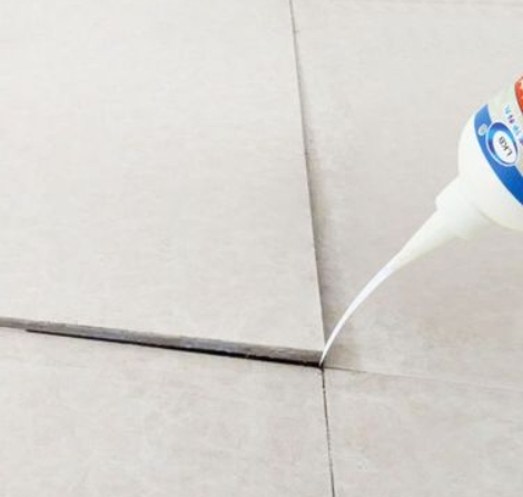 洛阳市瓷砖空鼓维修公司分享卫生间瓷砖脱落的原因可能有以下几点